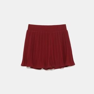 NWT ZARA Red Pleated Shorts